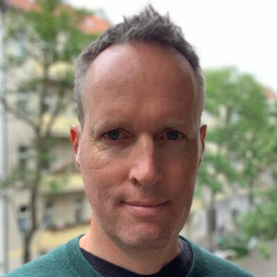 Nic Turton headshot